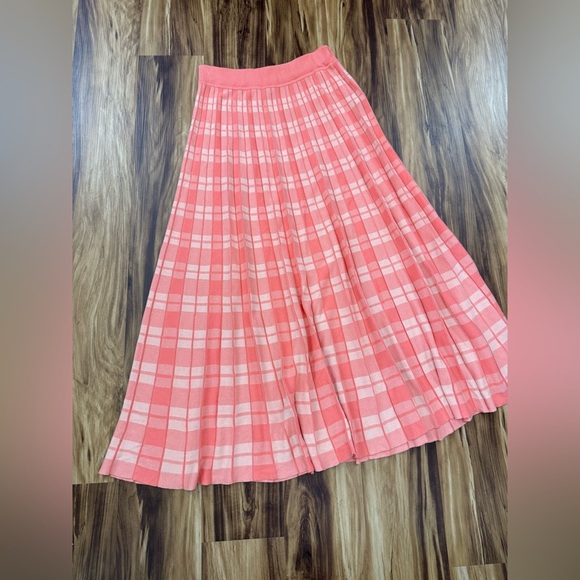 Kate Spade New York Pink Peach and Coral Plaid Pleated Accordion Skirt - Picture 6 of 8